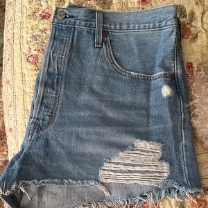 Levi’s 501 Distressed Denim Shorts Size 14/34